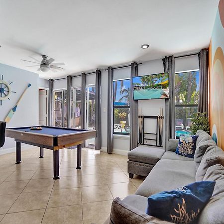 Large Gay Men'S 1 Bedroom W Gameroom Heated Pool Clothing Optional 奥克兰公园 外观 照片