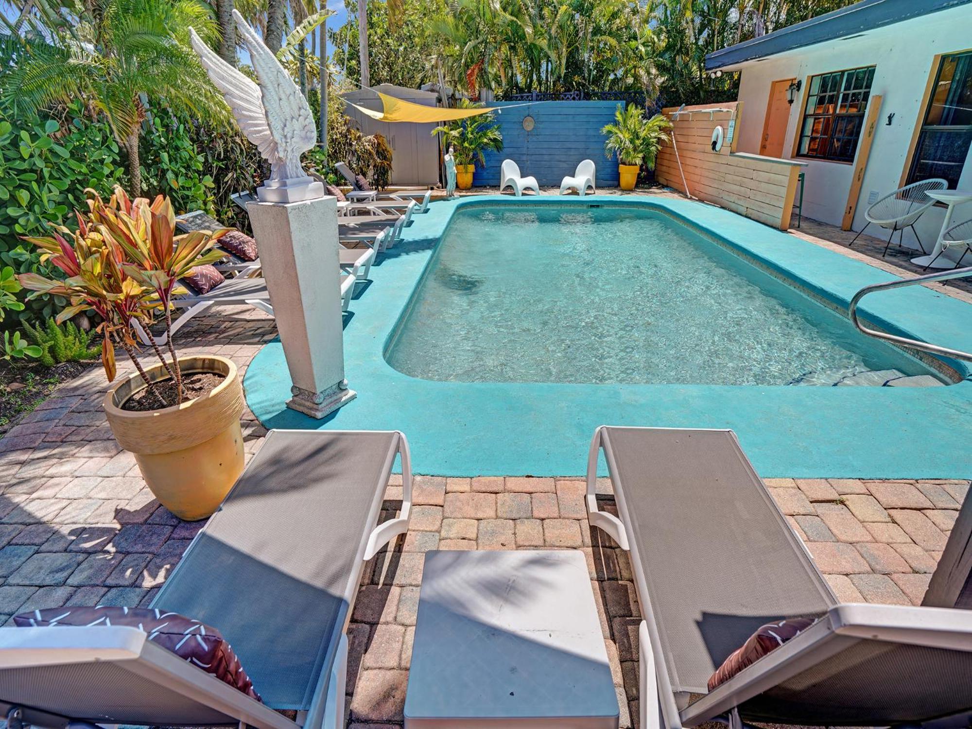 Large Gay Men'S 1 Bedroom W Gameroom Heated Pool Clothing Optional 奥克兰公园 外观 照片